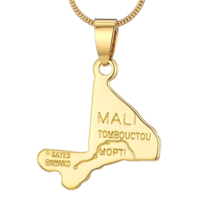 Détail du pendentif carte du Mali plaqué or 18 carats avec gravures de villes