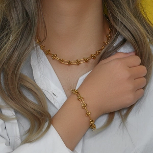 Golden knot chain necklace and bracelet set in minimalist stainless steel for women