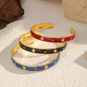 Vintage Stainless Steel Star Open Bangle For Women Gold Plated Enamel Rhinestone Star Cuff Bracelet Elegant Fashion Jewelry