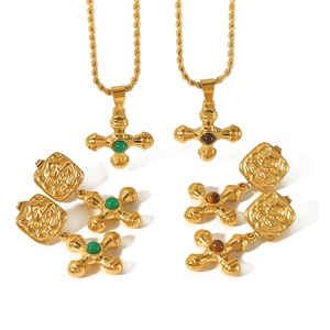 Parure bijoux vintage français en acier inoxydable plaqué or 18K avec croix en pierres