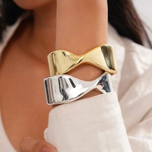 Wide Wavy Twisted Cuff Bracelet Geometric Distorted Open Bangle Minimalist Metallic High Gloss Fashion Jewelry For Women
