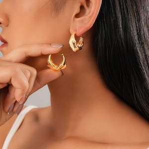 Boucles D'oreilles Créoles En Métal Coeur Creux Irrégulier Géométrique Minimaliste Épais Ton Or Argent Pour Femmes
