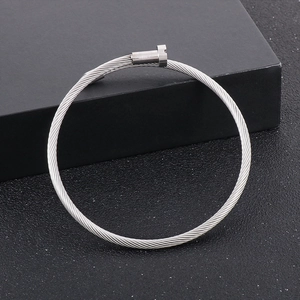 Mens stainless steel nail cable twisted bracelet with screw motif in silver finish