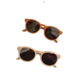 Silicone baby sunglasses for 0-3 years in orange and beige with UV protection