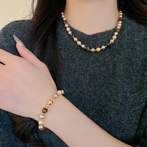 Parure de bijoux vintage français avec œil de tigre et perles, collier et bracelet inclus