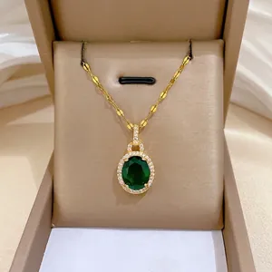 Collier En Acier Titane Cuivre Ovale Gemme Verte Zircon Luxe Style Émeraude Élégant Bijoux Femmes Colliers Dorés