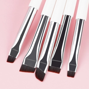 Set of 5 professional angled and flat eyeliner brushes for precise eye and brow makeup