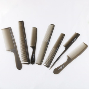 7er Set professionelle antistatische Friseurkämme in Dunkelbraun für Haarstyling