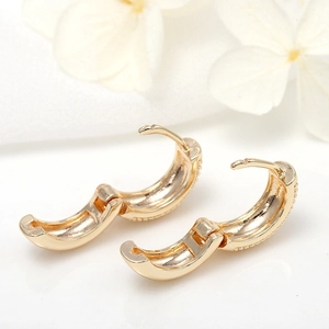 Minimalist 18k gold plated hoop earrings with beaded texture and hinged closure