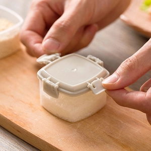Lot de 4 bouteilles à sauce en plastique transparent avec bouchons à pression beiges