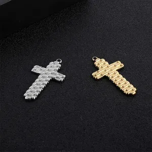Pendentif Croix En Acier Inoxydable Texture Bracelet Design Brique Hip Hop Rock Punk Street Accessoire Bijoux Hommes Femmes