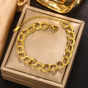 Elegant 18K gold plated double-layer twist chain bracelet in stainless steel on silk