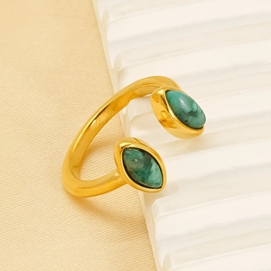 Bague vintage plaquée or 18 carats avec doubles pierres vertes et anneau réglable