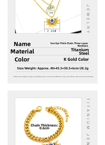 Détail du collier triple couche en acier titane avec pendentifs soleil et œil bleu