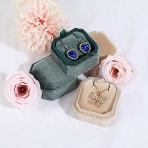Octagon velvet jewelry gift boxes in dark green and champagne for rings and necklaces