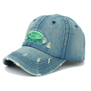 Vintage Jeans Baseball Cap in Hellblau mit grüner Alfred-Stickerei und Used-Look-Details
