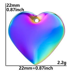 Pendentif cœur en acier arc-en-ciel avec dimensions de 22mm et poids de 2,2g