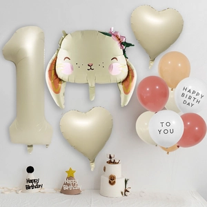Set palloncini 1° compleanno con coniglio e numero crema con cuori in alluminio
