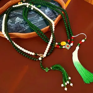 Collier à pampilles en perles et cristal avec perles vertes de style chinois