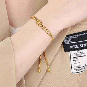 Adjustable gold plated titanium steel chain bracelet featuring stylish H-link anchor design