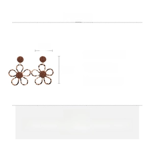 Detailed size and weight specs for leopard print fabric flower drop earrings