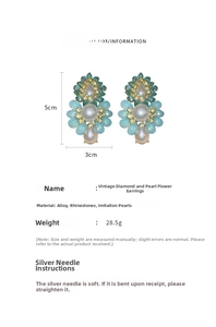 Detail view of pearl flower earrings with size dimensions and technical specifications