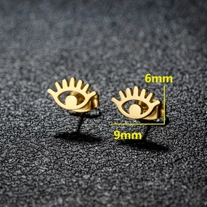 Minimalist gold stainless steel eye stud earrings with detailed radial eyelashes