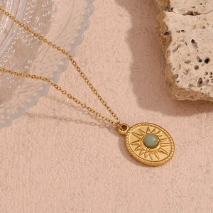 Vintage 18K gold plated stainless steel sun oval green stone pendant necklace