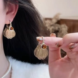 Ginkgo Leaf Petal Hoop Earrings With Silver Earring Post Elegant Vintage Golden Metal Amber Crystal Jewelry For Women