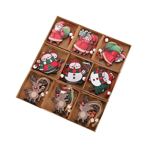 Ensemble d'ornements de Noël en bois avec Père Noël et Renne dans une boîte de 9