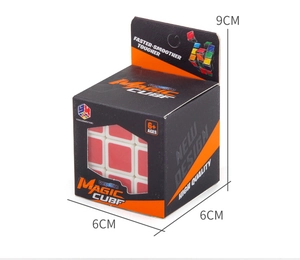 Detailed view of the 5.7cm competition cube packaging with dimensions 9x6x6cm clearly marked