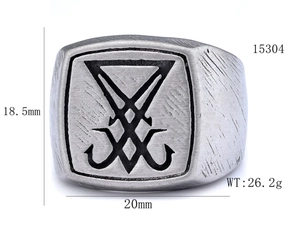 Macro view of Sigil of Lucifer signet ring with 18.5mm width and 26.2g weight details