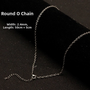 Detail of 2.4mm silver stainless steel rolo chain with 50cm length and lobster clasp