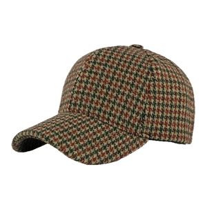 Classic houndstooth wool baseball cap in olive green and dark red for autumn and winter