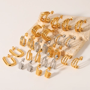 Minimalist multi-layer geometric stainless steel earrings in gold and silver finishes