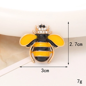 Detailed view of yellow bee charm with dimensions 2.7x3cm showing enamel and rhinestones