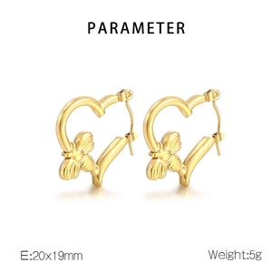 Detailed view of gold bee heart earrings with 20x19mm size and 5g weight specs
