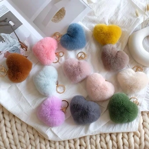Heart Shaped Faux Fur Keychain Leopard Print Soft Plush Pom Pom Bag Charm Pendant For Women Girls Car Key Ring