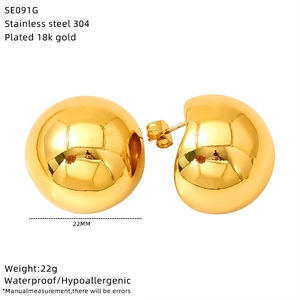 Detailed specs of 22mm 18k gold plated stainless steel ball earrings showing dimensions