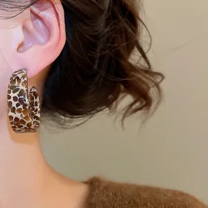Leopard print C-shaped acetate earrings for women in vintage minimalist retro style