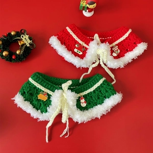 Détails des colliers de Noël crochetés pour animaux avec bordure en fourrure et breloques