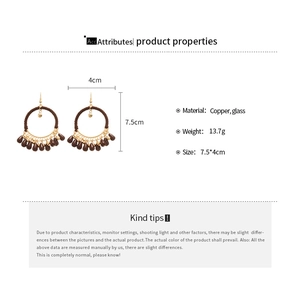 Detail view showing dimensions and weight of Bohemian teardrop earrings made of copper and glass