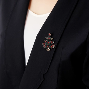 Retro Christmas Tree Brooch Alloy Rhinestone Festive Holiday Party Breastpin Vintage Accessories Gift For Women Men