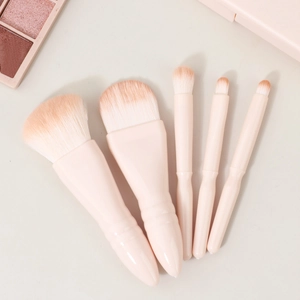 Portable 5pcs makeup brush set with nude pink handles and gradient bristles in window box