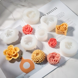 Macro-opname van 3D-bloemen siliconen mallen voor geurkaarsen en handgemaakte zepen