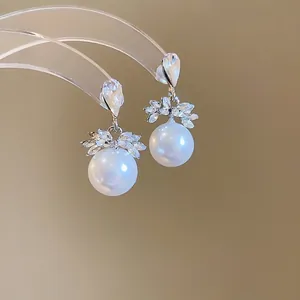 Élégantes Boucles d'Oreilles Pendantes en Künstliche Perles avec Tige en Argent Sterling 925 et Fleur en Zircone Boucles d'Oreilles pour Mariage Mariée Fête Femme Bijoux