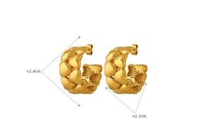 Detail view of 18K gold plated heart stud earrings with 2.4cm diameter measurement