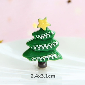 Macro shot of 2.4x3.1cm green resin Christmas tree charm for DIY phone case crafts