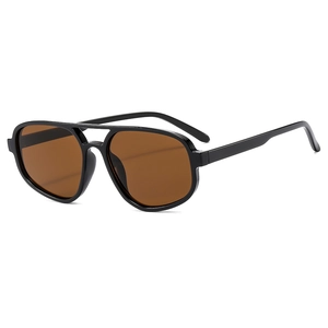 Classic double bridge aviator sunglasses with black frames and brown lenses for adults