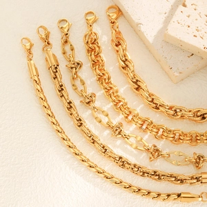 Bracciali a catena intrecciata dorata da donna in acciaio inossidabile stile minimalista